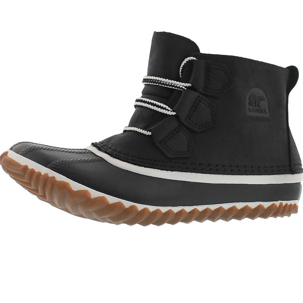 New women’s out n bout snow boots size 9.5 black